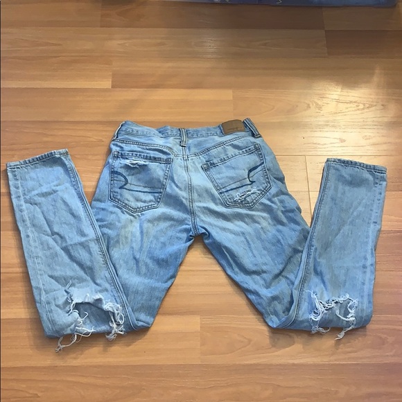 ⚡️SALE⚡️ American Eagle Destroyed Jeans - Picture 5 of 5